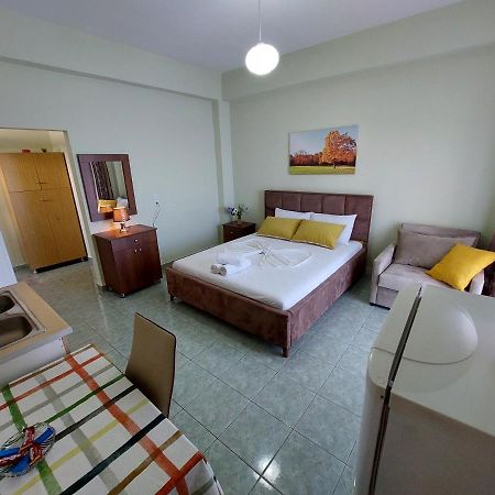 The Sun House Apartamento Sarandë Exterior foto