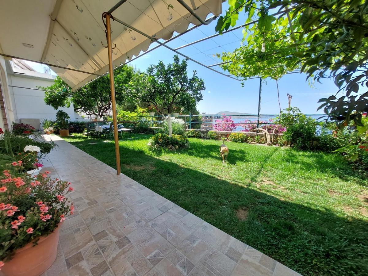 The Sun House Apartamento Sarandë Exterior foto