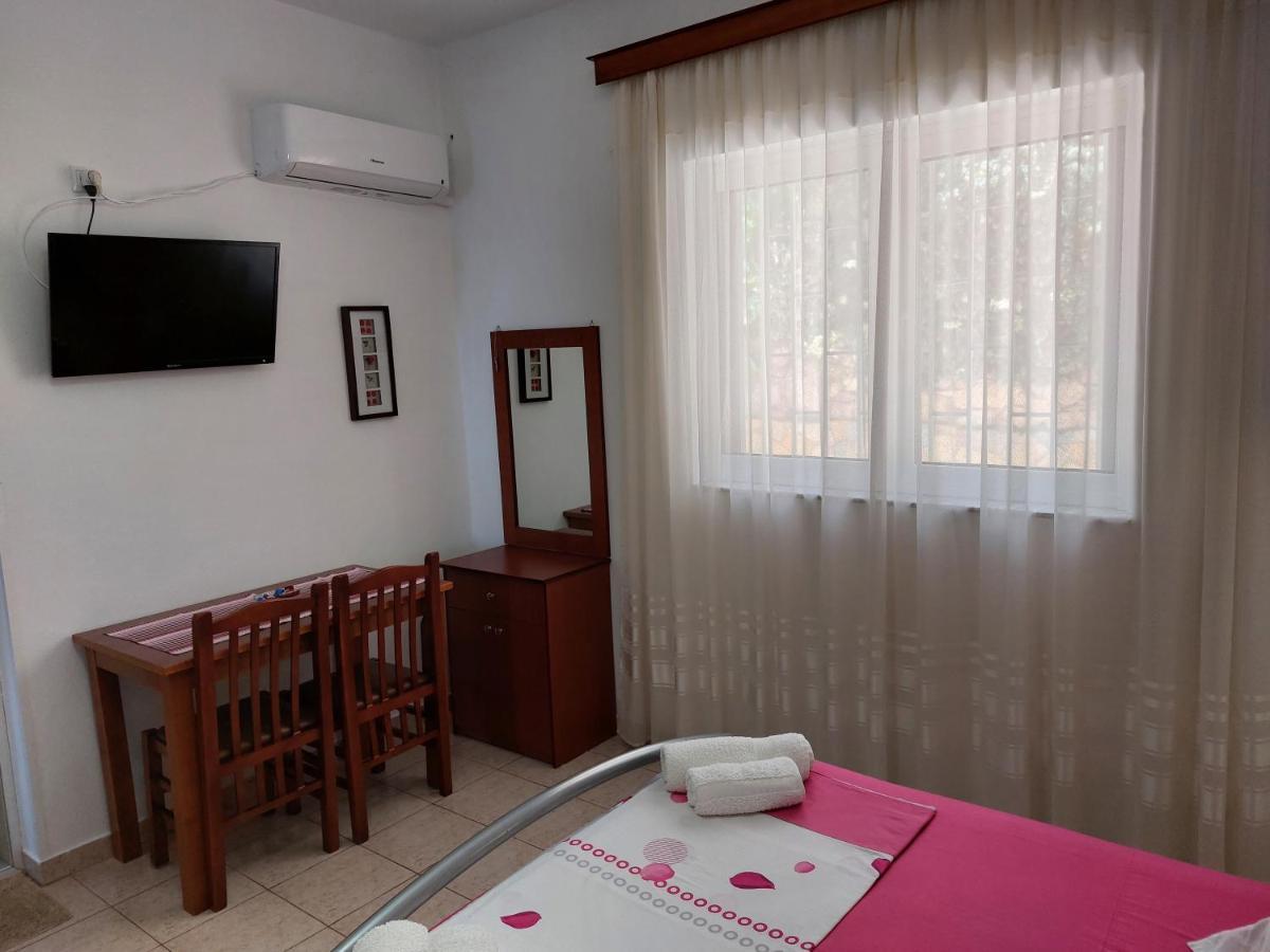 The Sun House Apartamento Sarandë Exterior foto