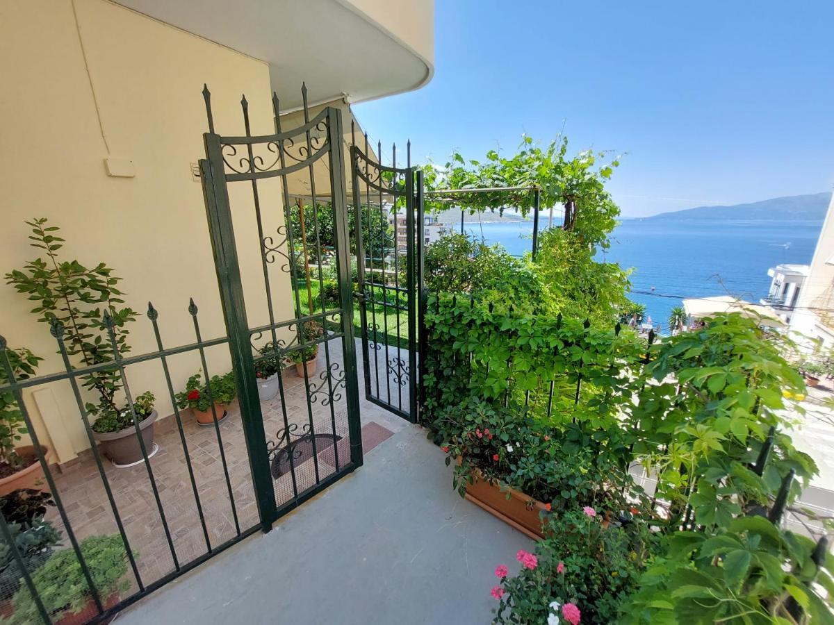 The Sun House Apartamento Sarandë Exterior foto
